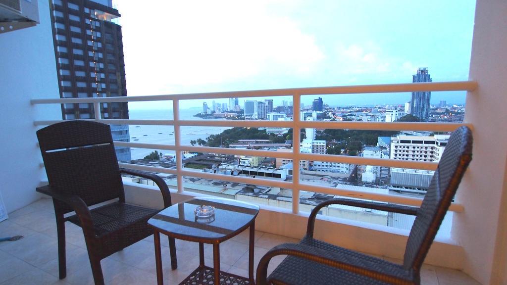 View Talay 6 By Pat 42 Apartment Pattaya ภายนอก รูปภาพ